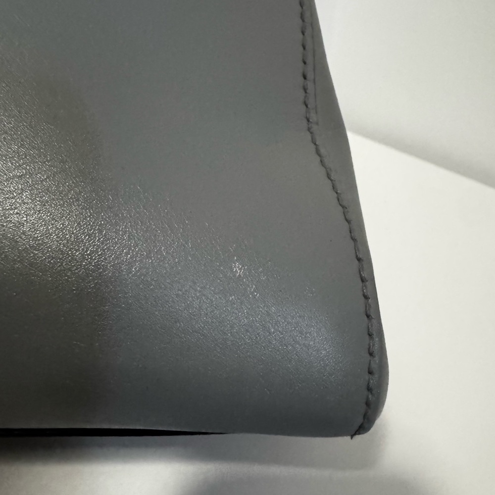 Preowned Gucci Gray Leather Satchel with Bamboo Handle and crossbody strap - Picture 10 of 12